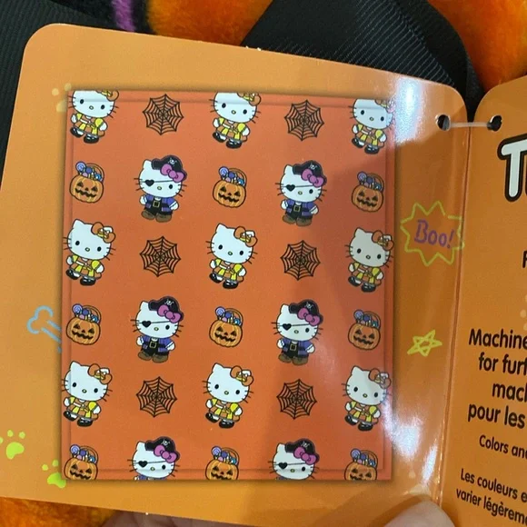 Hello Kitty Halloween Blanket - Orange and Purple - Picture 7 of 8